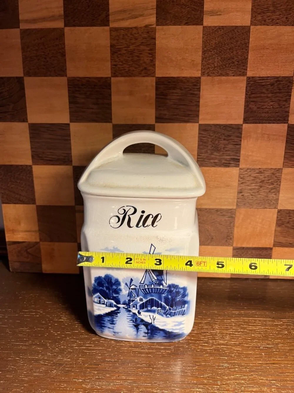German Inga Delft Rice Canister Blue and White A530, Chip in lid, base and rim